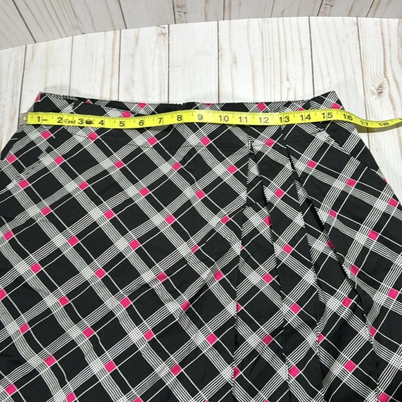 NWT - Lady Hagen golf skort - Picture 8 of 11
